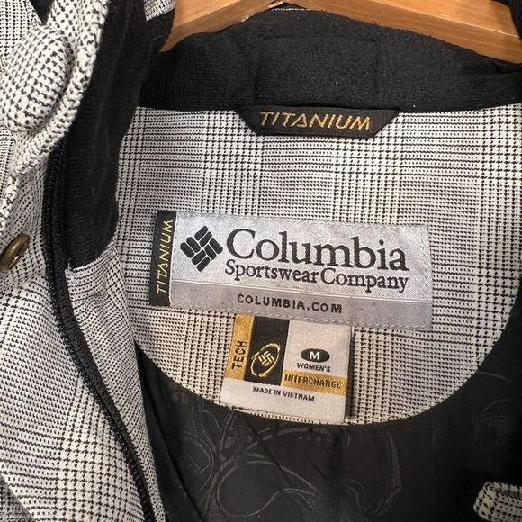 Columbia Checked Long Rain Jacket with Belt and Hood size M - Picture 6 of 13